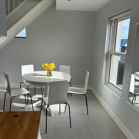 Nile Apartman Galway